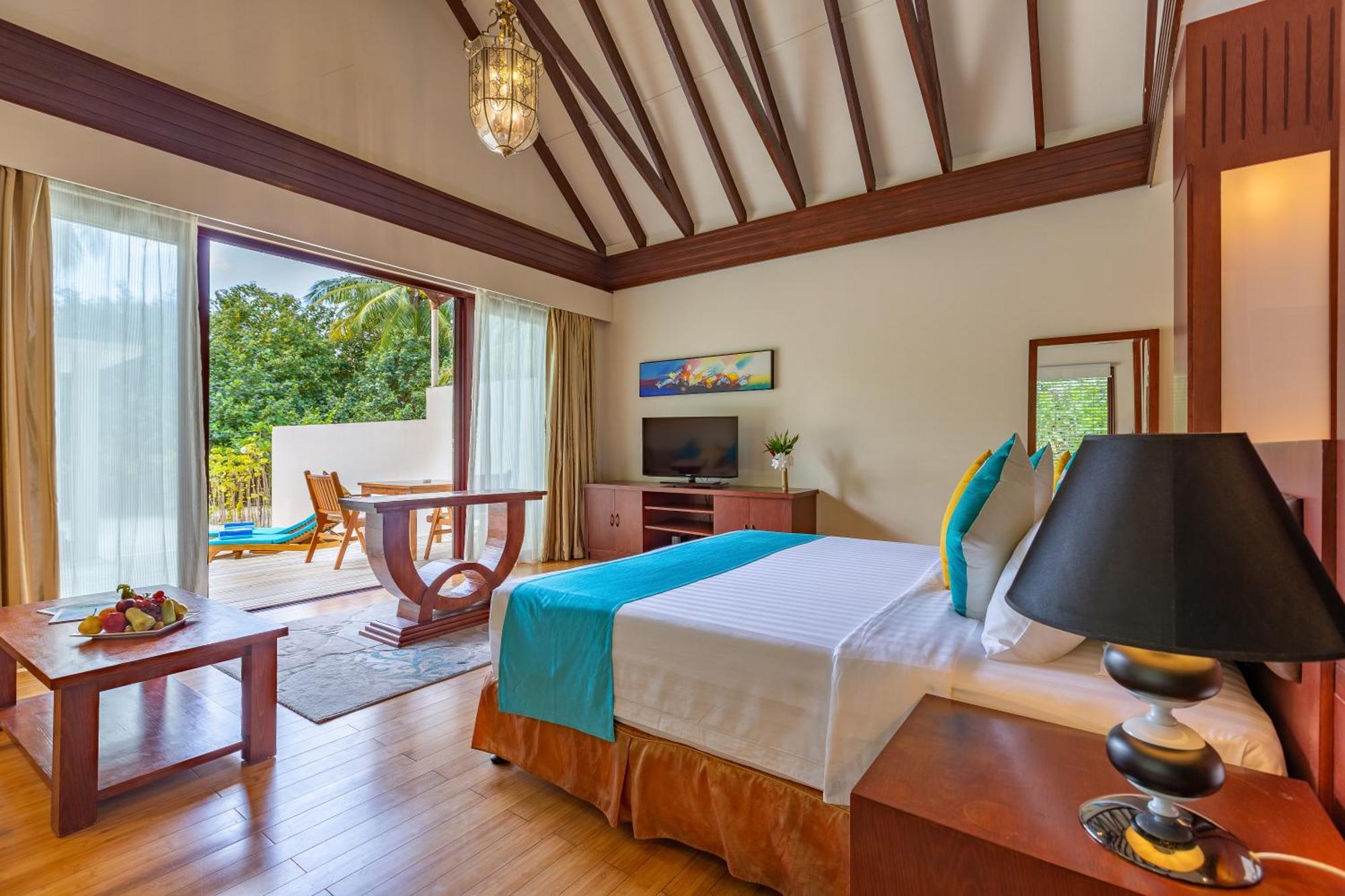 Island Villa Butler Service | 24-hour Premium All-Inclusive Around on All-inclusive meal plan | or more seaplane transfers 02 pax